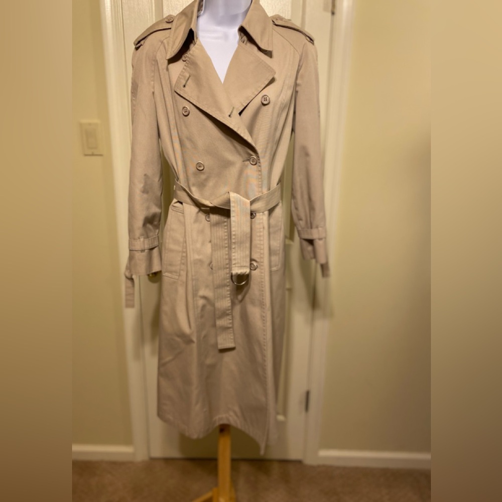 London Fog Classic Cream Trench Coat, Size: 10P